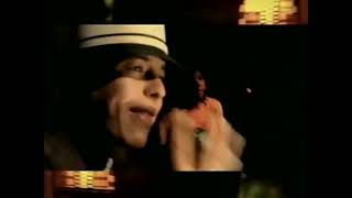 Daddy Yankee - Ella Me Levanto (Official Video)