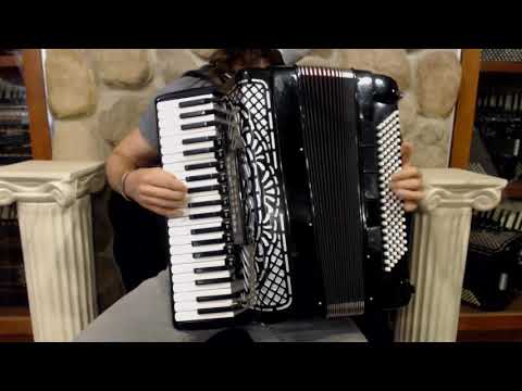 4185 - Black SEM 411 Piano Accordion MusicTech Midi LMMM 41 120 $3999