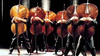L'orchestre de contrebasses - bon voyage
