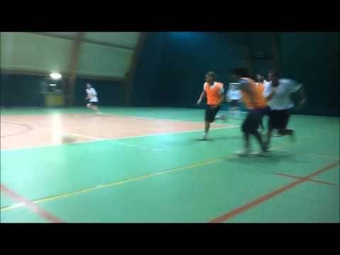 Azione perfetta di calcio a 5!