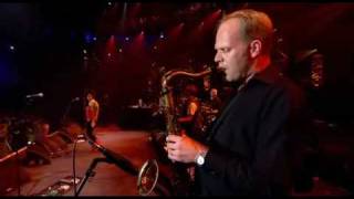 Paul Weller and Amy Winehouse - Don't Go To Strangers