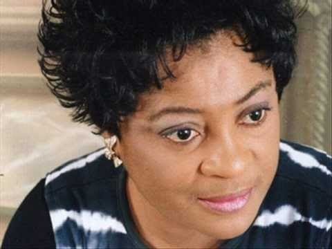 Chena by Tshala Muana (With lyrics and English translation)