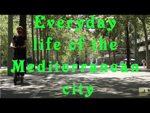 Avinguda Diagonal  Barcelona. Everyday life of the Mediterranean city. 05.08.2020.