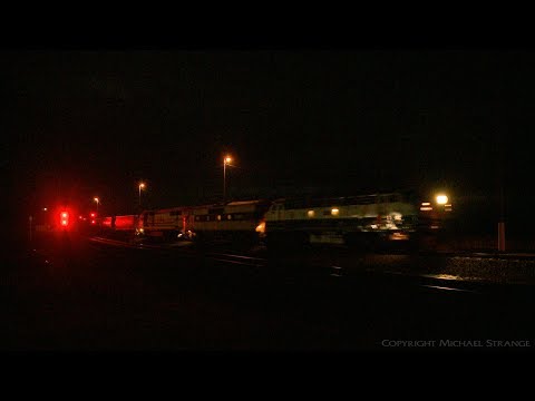 7934V SSR Grain Train With B61, GM22 & L277 At Night - PoathTV Australian Railways