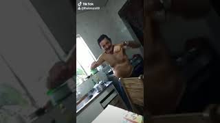 Meu vô dançando no tiktok          Mc Lan - Ei psiu to te observando