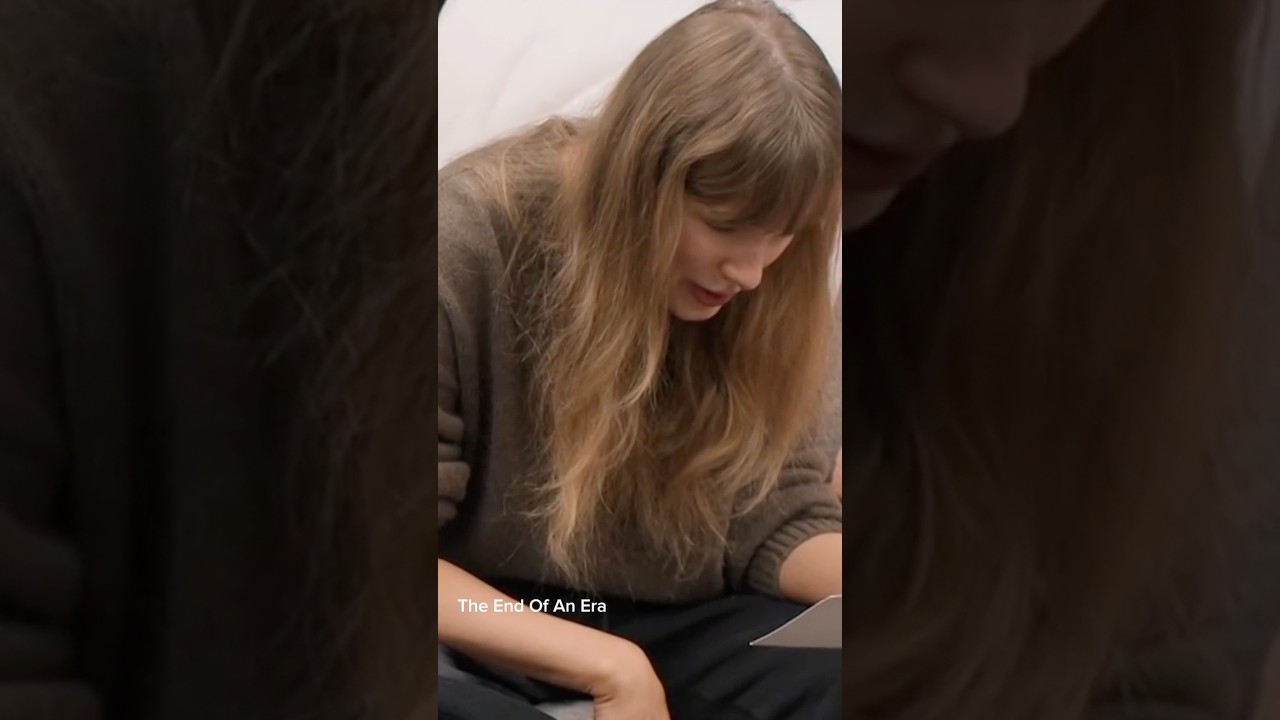 Taylor Swift reading a love letter from Travis is so adorable! #endofanera Disney! - YouTube