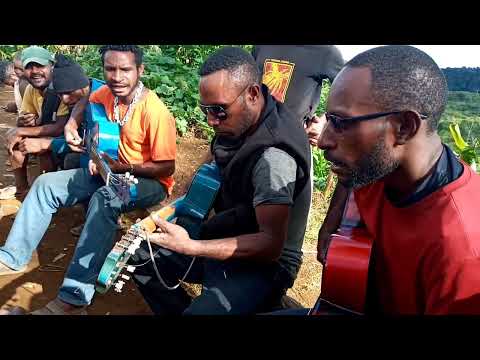 Local String Band @ Last Wiru in Pangia, SHP, PNG.