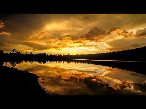 DJ Restlezz vs. Tribune - Happy Revolution (Radio Edit)