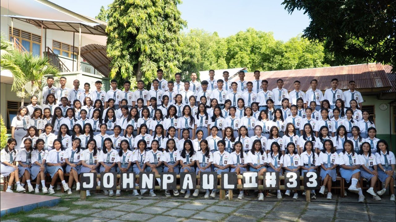 ANGKATAN 33 - SMASK ST. JOHN PAUL II MAUMERE