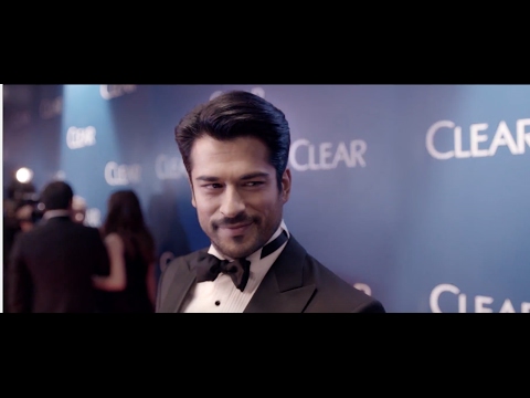 Clear ile Saçların Her Zaman Başrolde! – Burak Özçivit Yeni Reklam Filmi