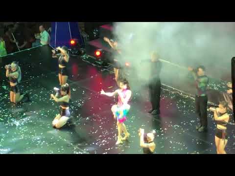 See Tình hát Live - Hoàng Thuỳ Linh (Fancam)