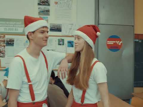 Ať žijí duchové - Maturitní video  V8.A Gymnázium Dr. Randy