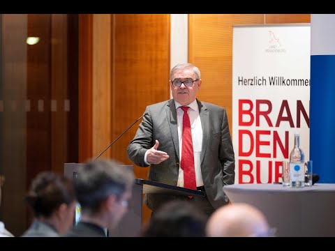 Keynote von Peter Müller, Verfassungsrichter a. D., im Rahmen der Veranstaltung DLM im Dialog 2025