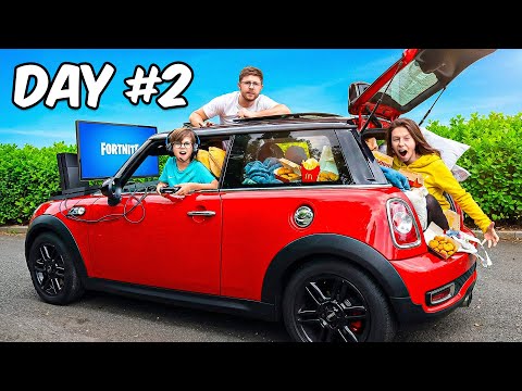 LAST TO LEAVE THE MINI CAR WINS! - THE3HALLS