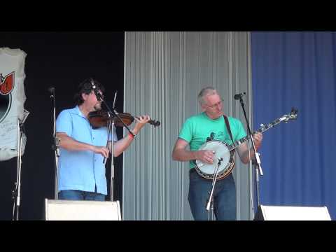 RAY LEGERE & ACOUSTIC HORIZON - DUCKS ON THE MILLPOND live 2013