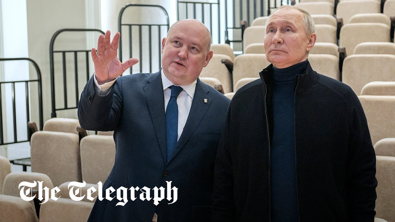 Putin navštívil detský palác na Kryme v Mariupole po tom, čo sa dozvedel, že ho hľadajú pre únosy detí Putin navštívil detský palác na Kryme v Mariupole po tom, čo sa dozvedel, že ho hľadajú pre únosy detí