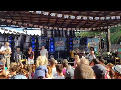 Ivan Mládek a Banjo Band - Jožin z bažin a Hlásná Třebáň