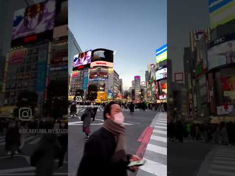 Travel shorts: Little Rilakkuma shopping at Shibuya 109.