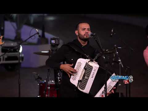 Los De La B - El Mas Joven (En Vivo 2023)