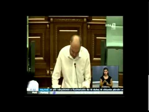 Visar Ymeri: Specialja përjashton popullin tonë dhe fut Serbinë në Kosovë