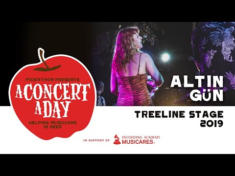 Altın Gün | Watch A Concert A Day #WithMe #StayHome #Discover #Live #Music
