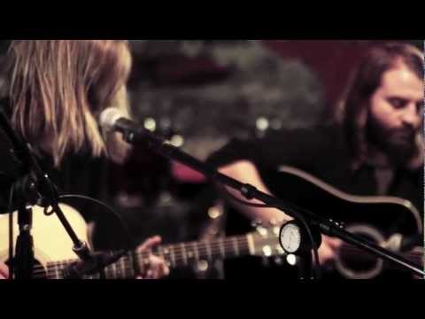 Hometowns - Band of Skulls