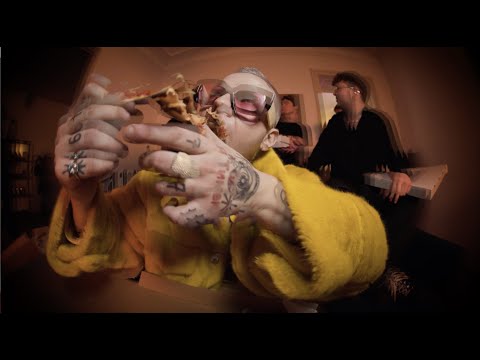 Holak feat. Tymek, Marcin Pyszora – Złoty Chłopak