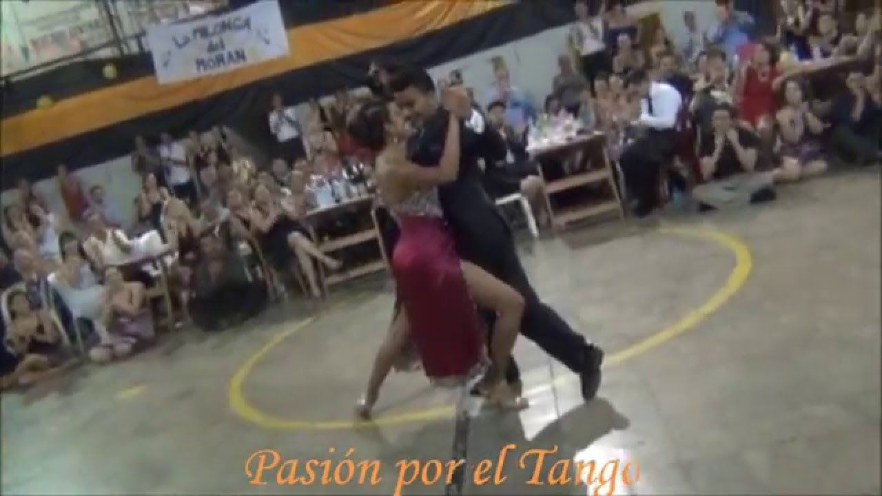 ROXANA SUAREZ y SEBASTIÁN ACHAVAL Bailando el Vals VALSECITO CRIOLLO en la MILONGA DEL MORAN