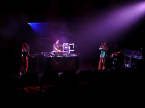 Dub Connection 18 avril La carene Blackstarliners Meet Manutention