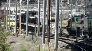 preview picture of video '3642 and 3830 eases into Penrith to refuel - Blue Mountains Flyer'