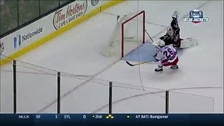 Bobrovsky robs St. Louis with amazing pad save