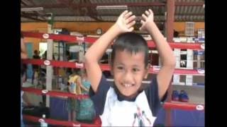 preview picture of video 'Rawai Muay Thai Camp -   Charity day  for the  Thai Children'