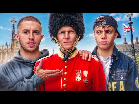 ESSAYEZ de faire RIRE le Garde Anglais ! (avec Anyme)