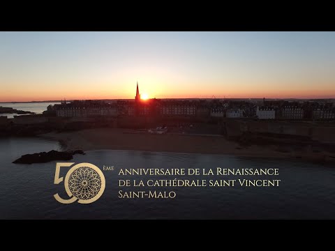 La cathédrale Saint-Vincent de Saint-Malo vue du ciel