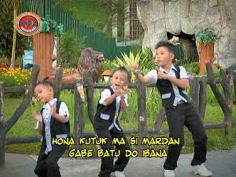 Parna Kids - Unang Songon Si Mardan (Official Music Video)