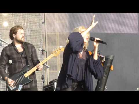 download lagu mp3 mp4 Love Me Like You Do Planet, download lagu Love Me Like You Do Planet gratis, unduh video klip Love Me Like You Do Planet