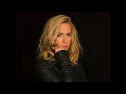 Kyle Meredith with... Sheryl Crow