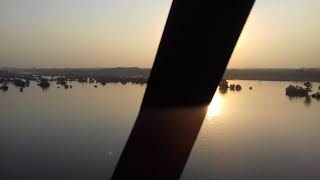 preview picture of video 'Betwa river railway bridge'
