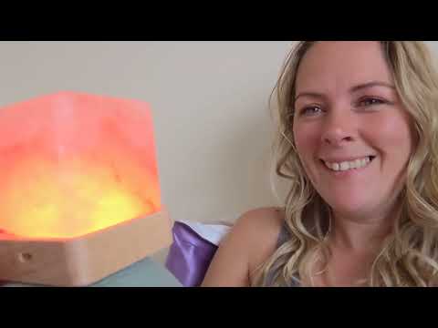 Very cool light changing wireless himalayan salt lamp review #saltlamp #usb