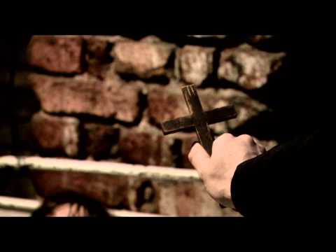 Devil Inside - The Red Band Trailer VF