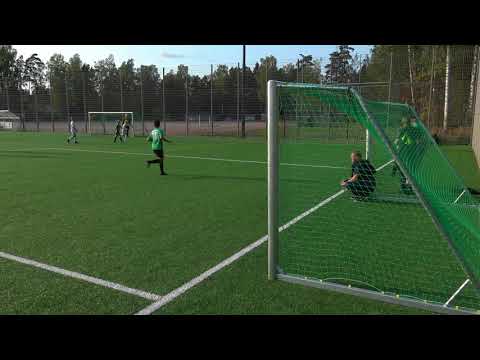 TiPS/Vihreä 1 - FC Kuusysi/valkosini (4-1)