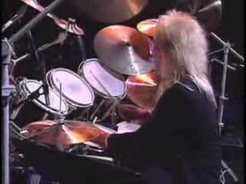 Gregg Bissonette Solo - Buddy Rich Big Band Machine