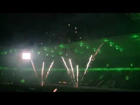 27  NATO Musikfest 2012 is feuerwerk