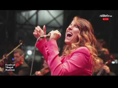 Aurora De Mauro in "NESSUN DOLORE" di Mogol, Battisti eseguito al Festival Mogol Battisti a Paestum