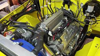 1966 Toyota FJ45-Engine Start Up