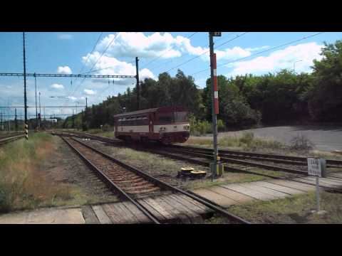 Příjezd vlaku Os 6512 (ČD 810.538) - Most, 22. 6. 2013