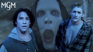 Video trailer för Bill & Ted’s Bogus Journey | Bill & Ted Meet Death and Go to Hell (Scene) | MGM Studios
