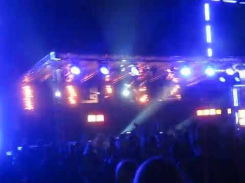 Jorn van Deynhoven @ GlobalGathering Ukraine, Chayka airfield, Kiev (13-07-2013)