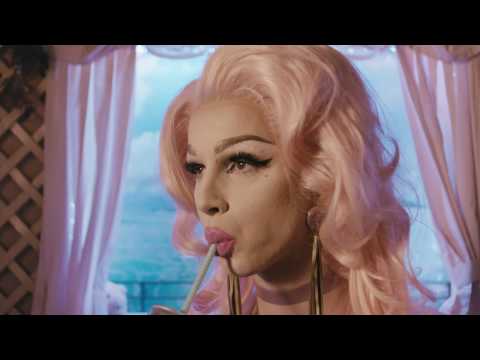 Videoclip de You Can Sleep in My Bed — Vive la fête