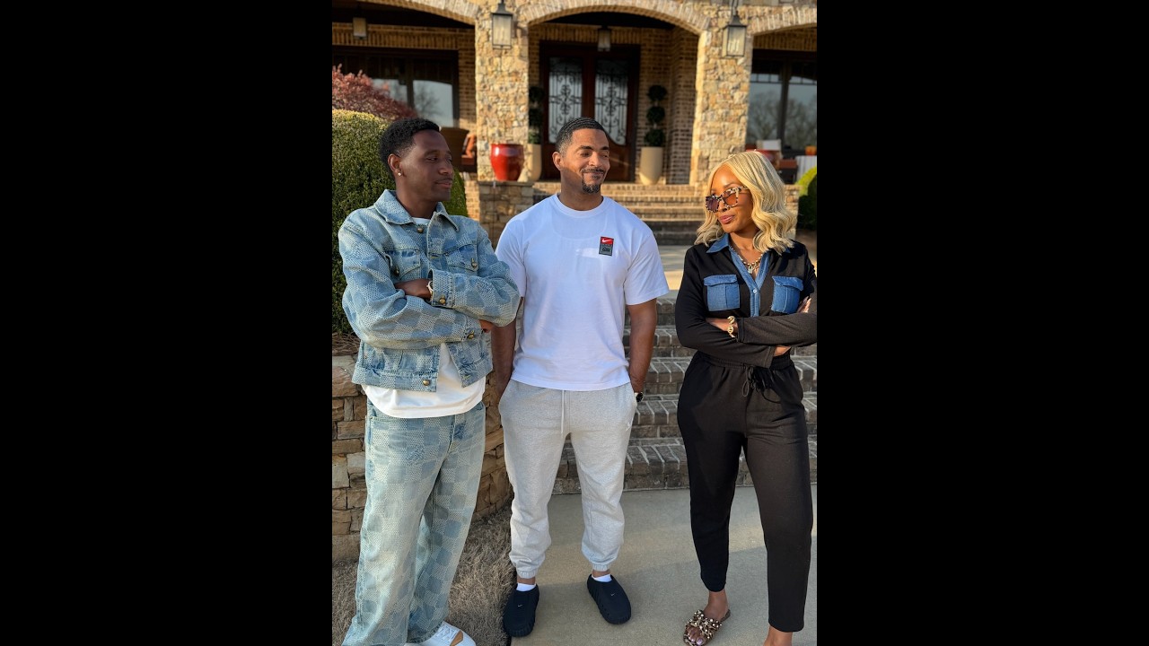 When Anthony congratulates Wayne in front of Amber! #Jesusispoppin